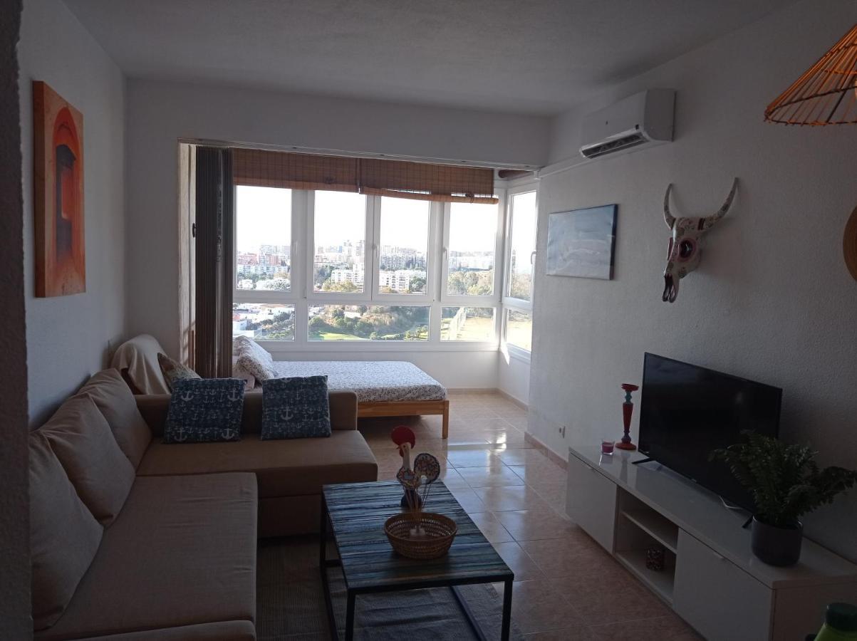 Estudio en la colina zona playamar Torremolinos Exterior foto